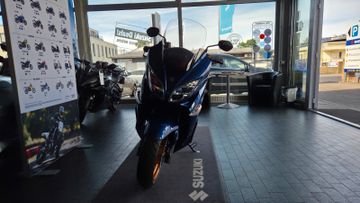 Suzuki AN 400
