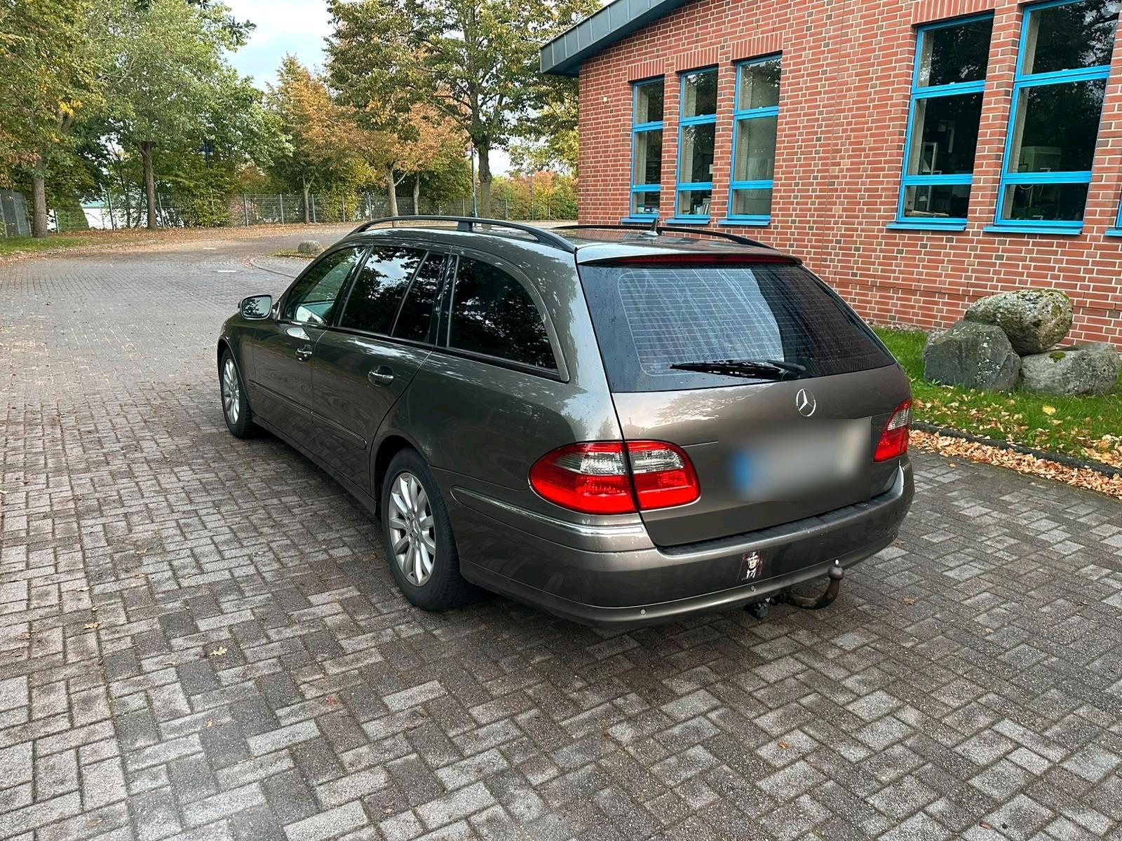 Mercedes-Benz E220 2007 — engine 170 HP (125kW)