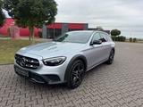 Mercedes-Benz E 220d 4Matic All-Terrain LEDER AMG-Felgen Night