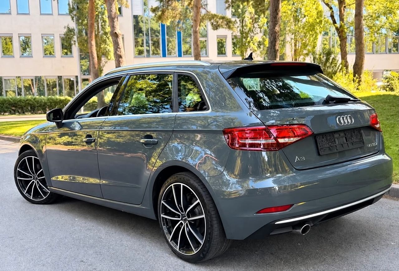 Audi A3 1.6 115 CV Sport VIRTUAL COCKPIT ** IN A imagem 2