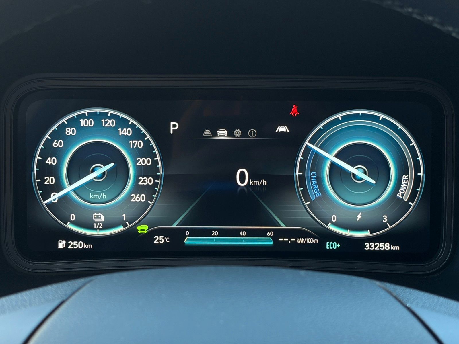 Fahrzeugabbildung Hyundai KONA E Select CarPlay Kamera PDC ACC SHZ LHZ LKA