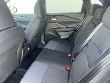 Nissan Qashqai - 12