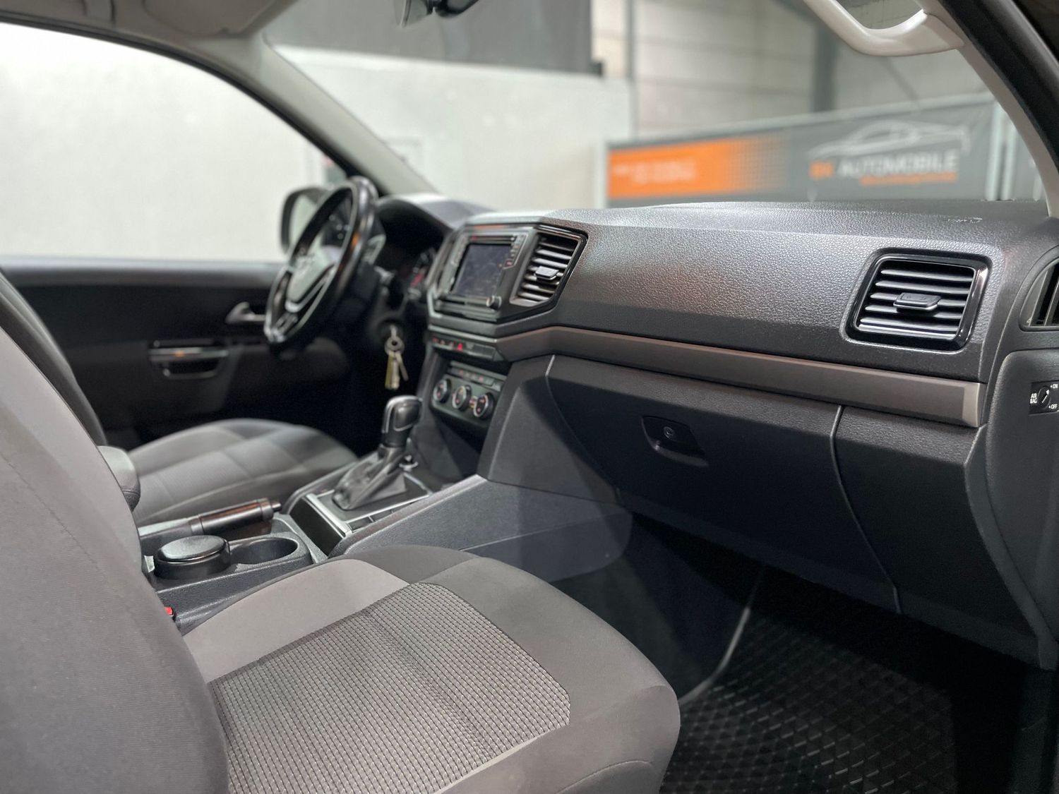 Fahrzeugabbildung Volkswagen Amarok Comfortline DoubleCab 4Motion#Bi-Xenon#AH