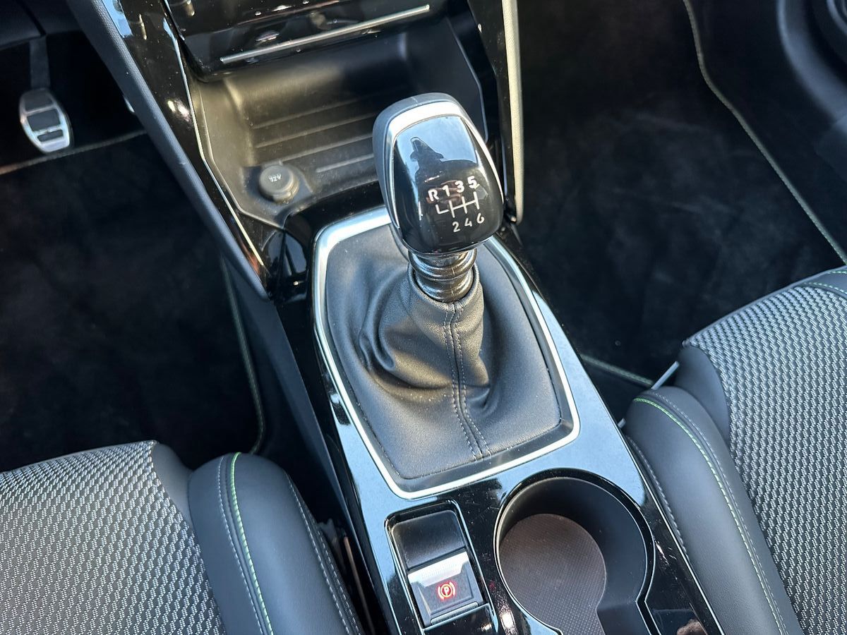 Fahrzeugabbildung Peugeot 208 GT PureTech 100 Navi/LED/ 360°Kamera/Keyless