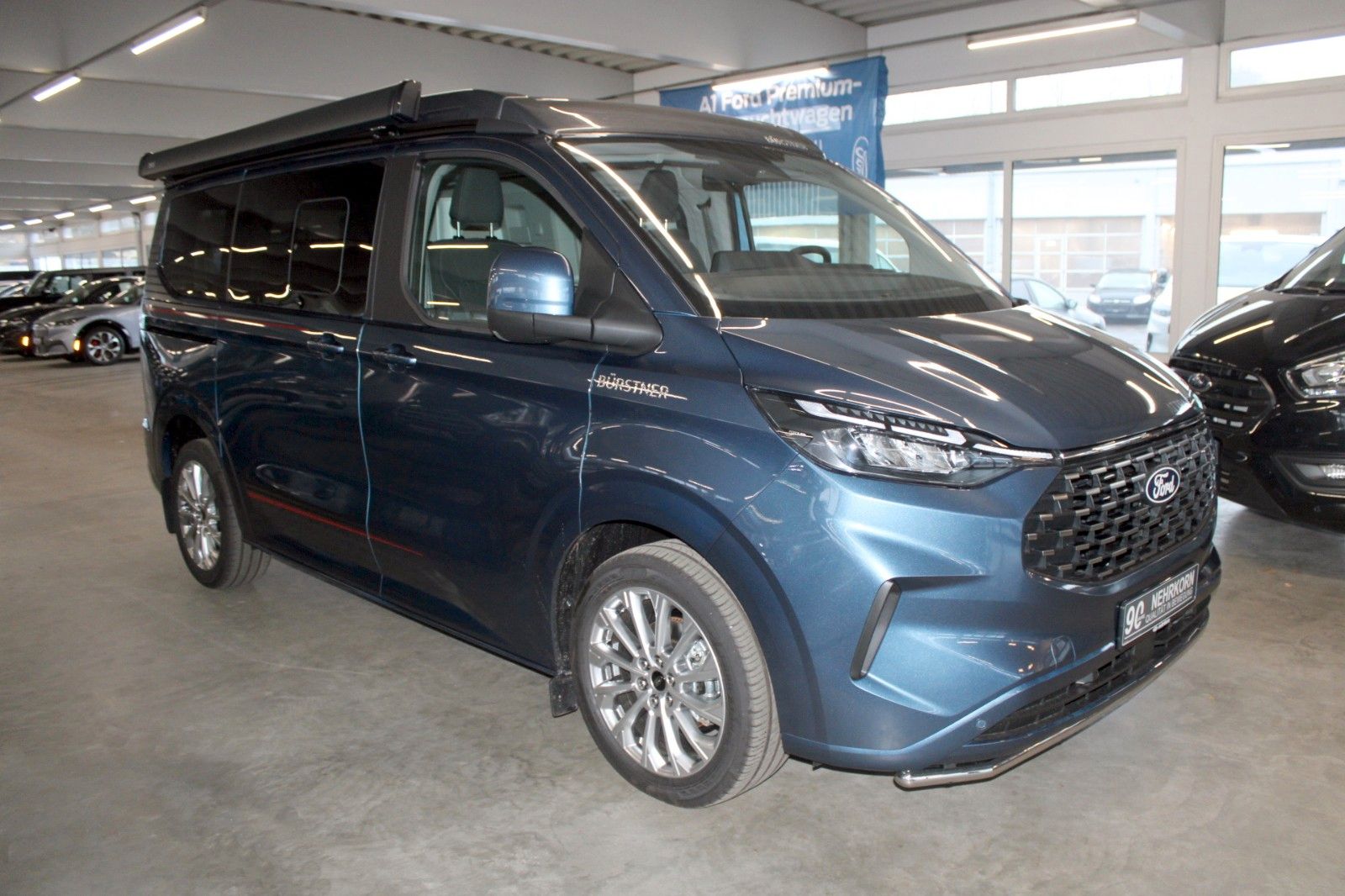 Fahrzeugabbildung Bürstner Ford COPA Attractive L1 Titanium MARKISE