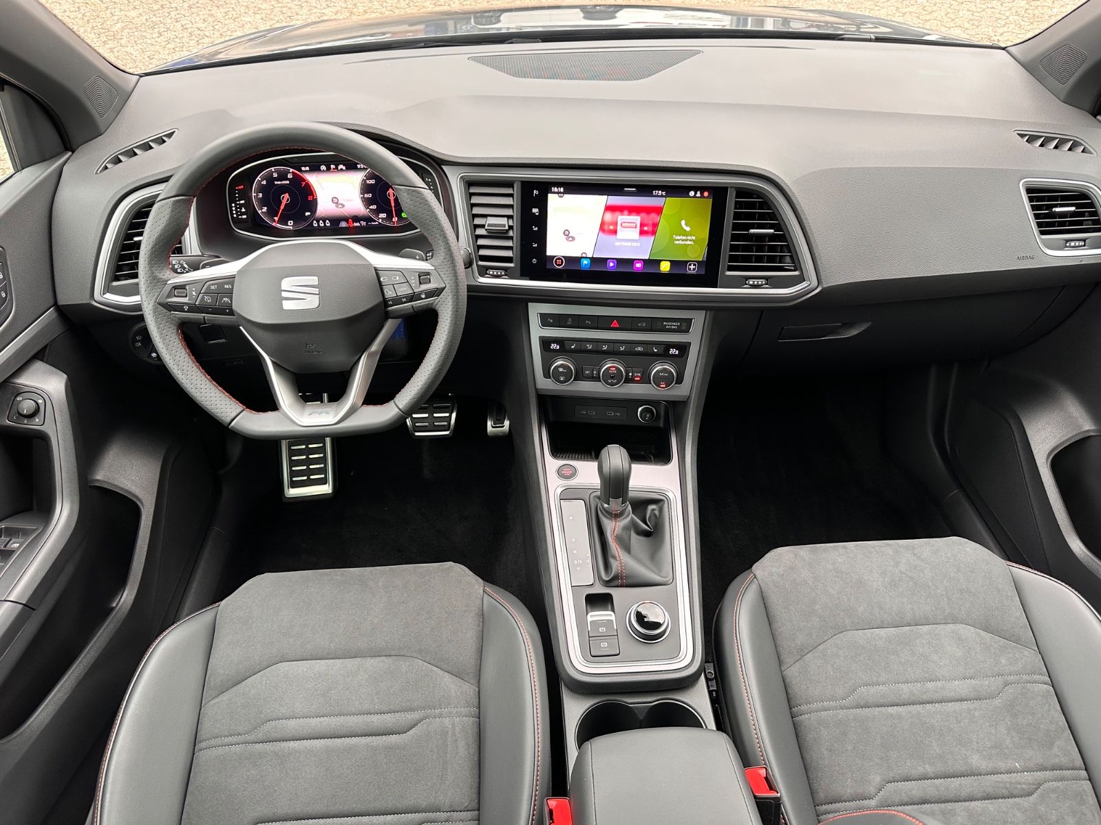 Fahrzeugabbildung SEAT Ateca FR 1.5 TSI DSG AHK/ACC/NAVI/LED/eHeck/SHZ