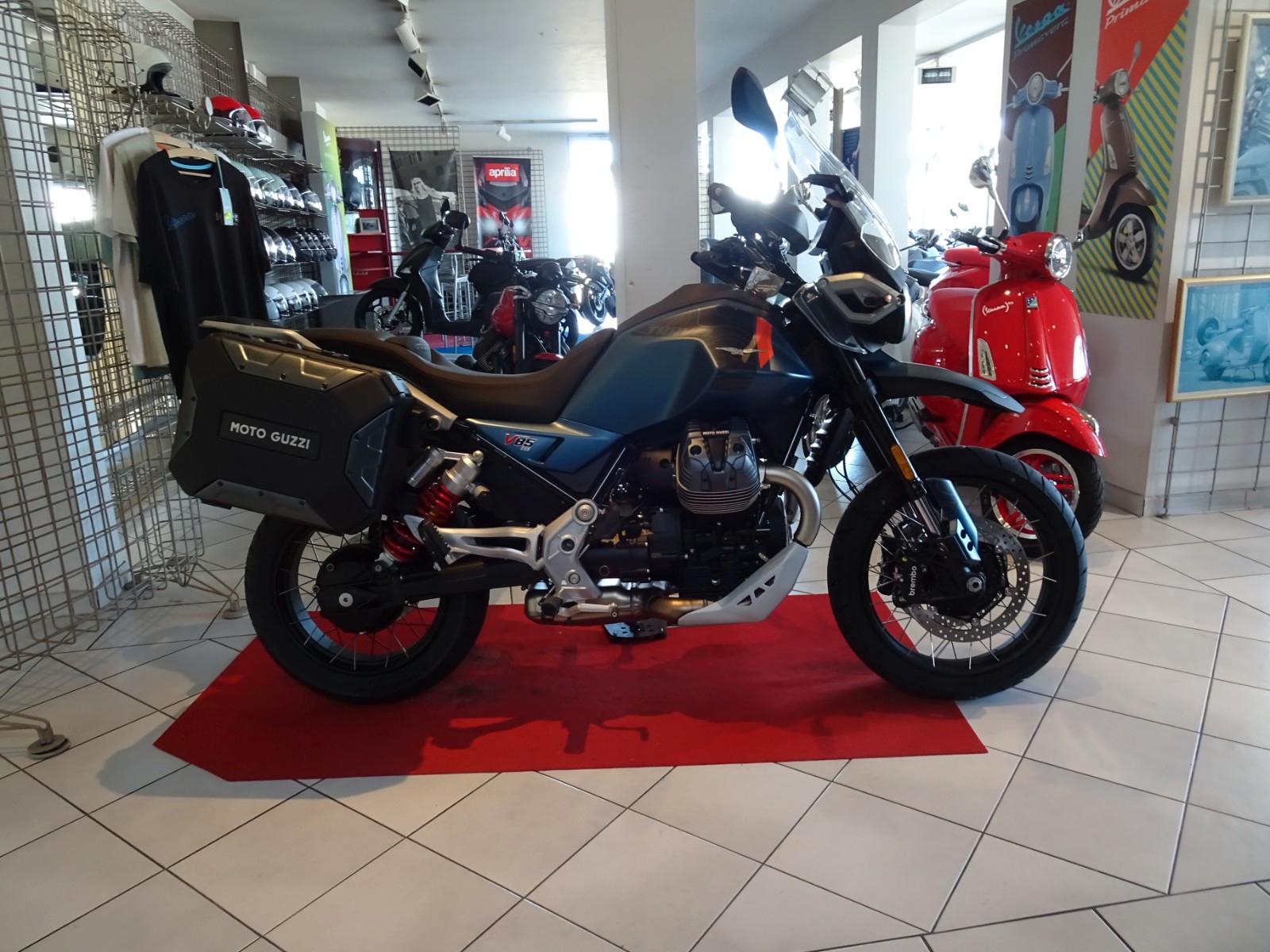 Moto Guzzi V85 TT Travel MY 26-GUZZI AKTION-
