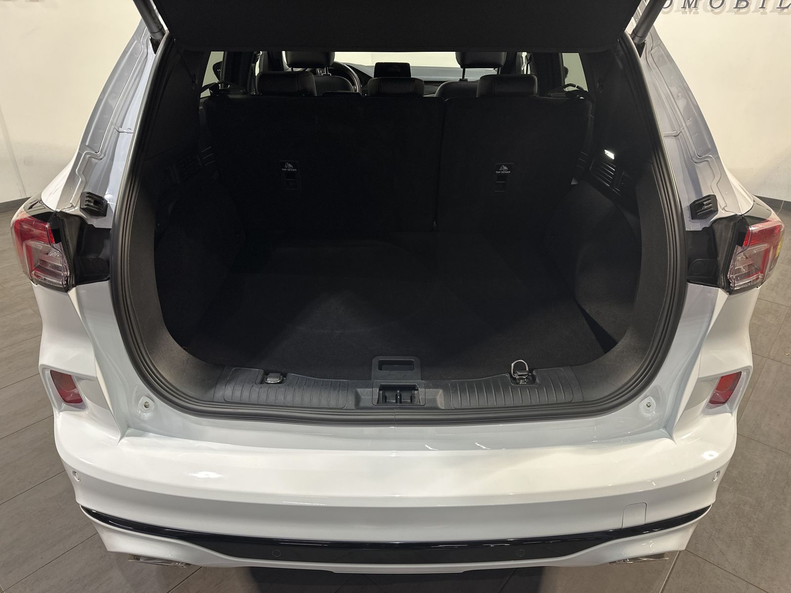 Fahrzeugabbildung Ford Kuga Plug-In Hybrid ST-Line X NAV+LED+KAMERA+PP