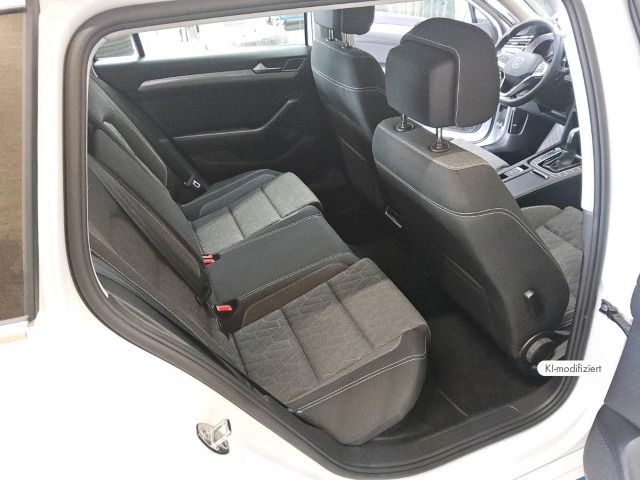 Volkswagen Passat Variant - Bild 6