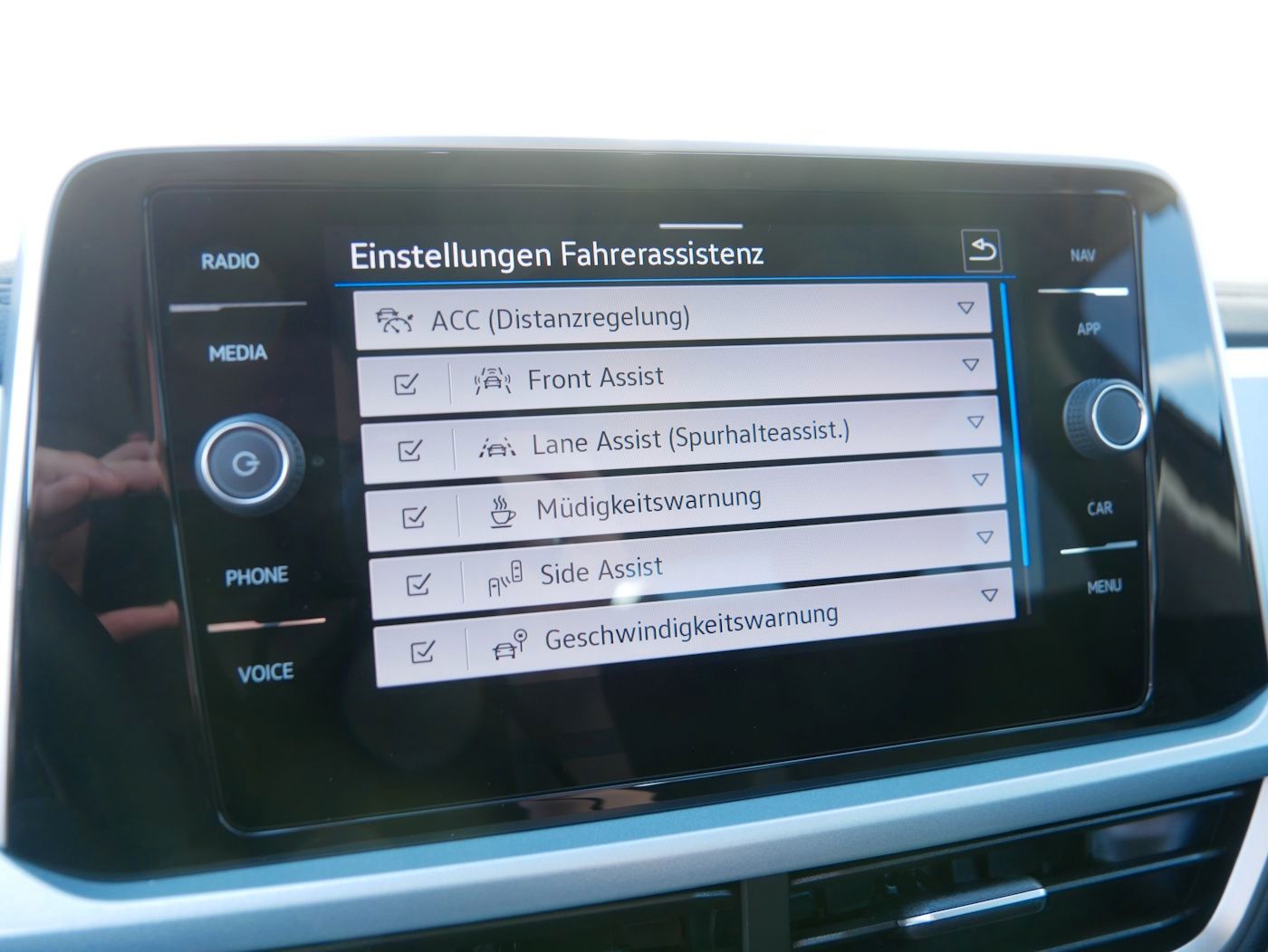 Fahrzeugabbildung Volkswagen T-Roc 1.0 TSI GOAL NEU37T AHK ACC SHZ+LHZ Allwet