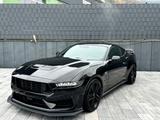 Ford Mustang 5.0 V8 "DARK HORSE"-ALL BLACK-NEW MODELL - Ford Model a Gebrauchtwagen