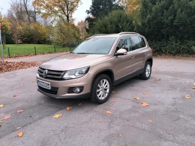 Volkswagen VW Tiguan  1,4 TSI 1 Hand Garagenfahrzeug