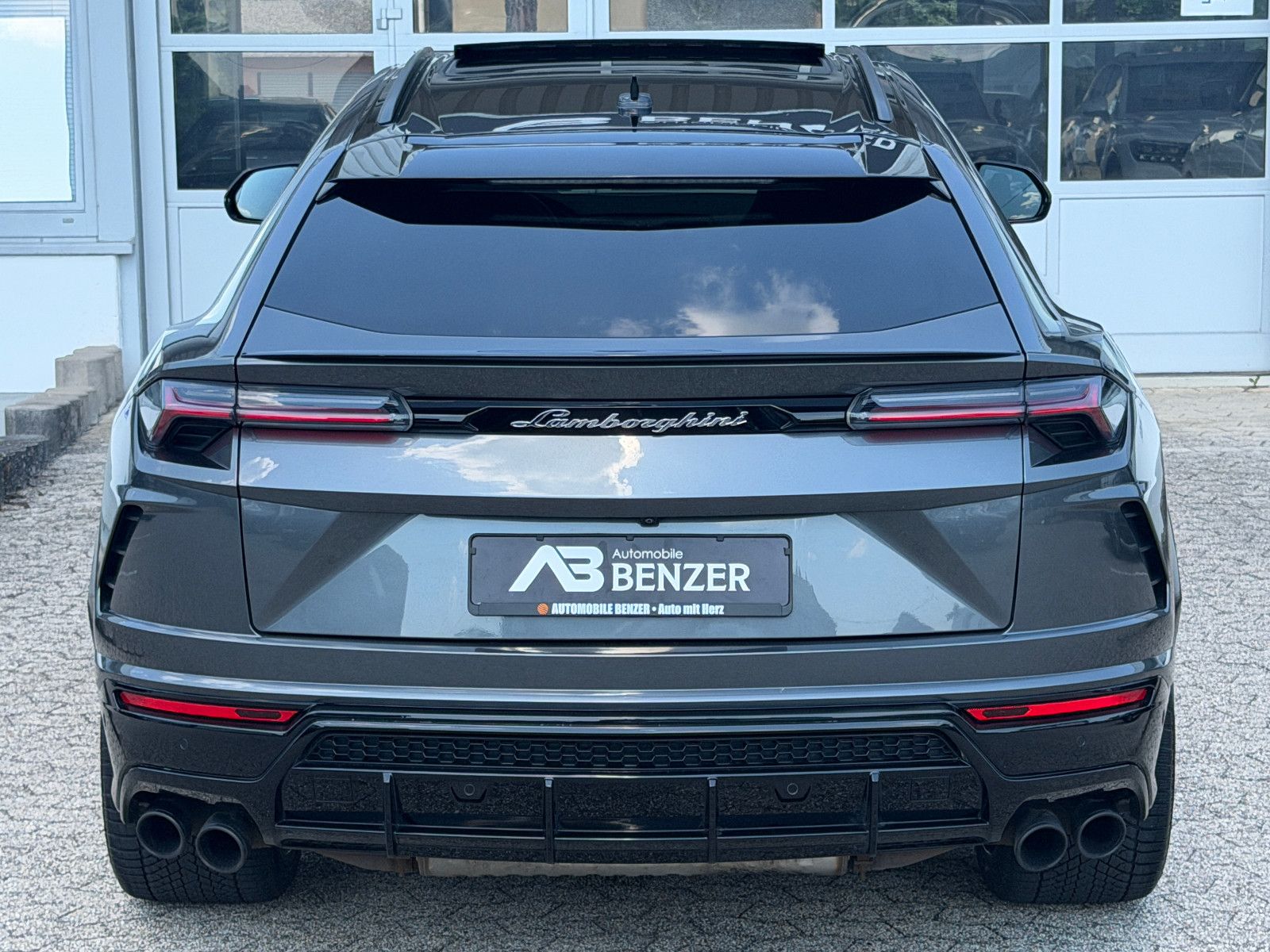 Fahrzeugabbildung Lamborghini Urus/PANO/23ZOLL/B&O-3D/360KAM/HEAD-UP