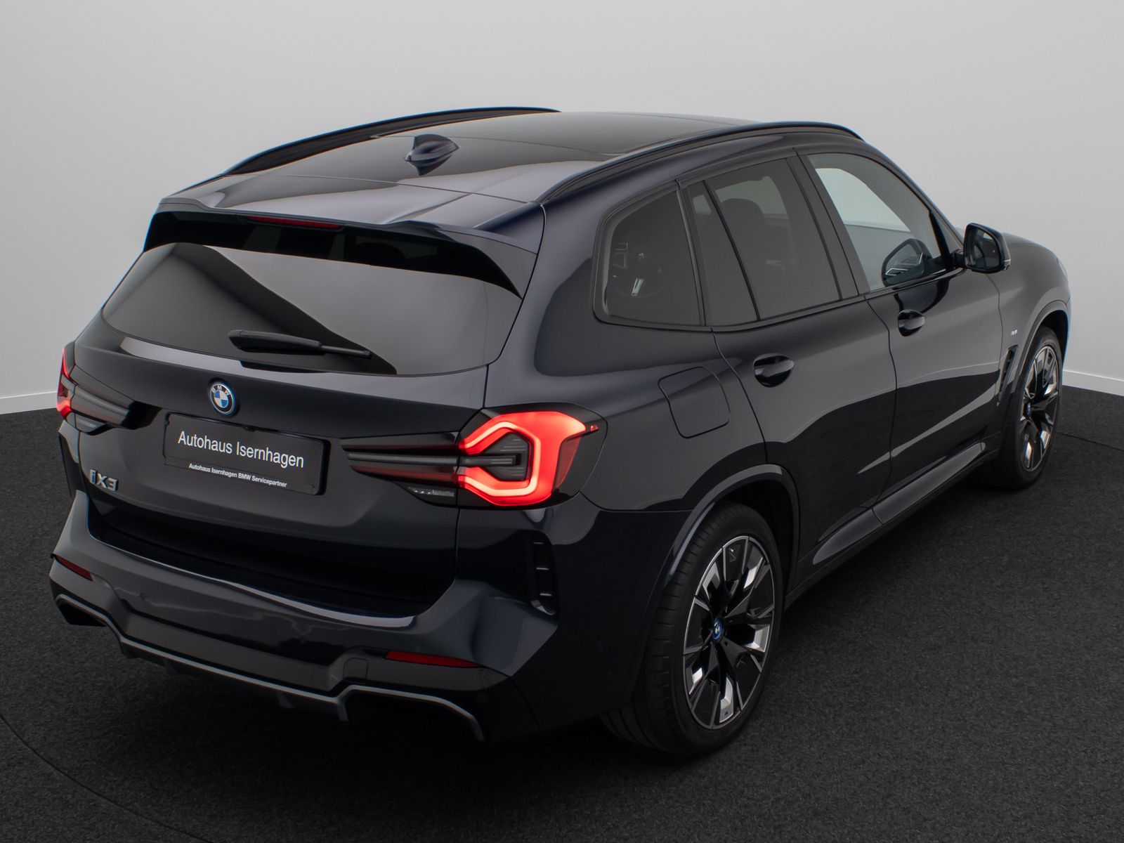Fahrzeugabbildung BMW iX3 IMPRESSIVE H/K 360&deg;Panorma HUD DAB Sport 20"