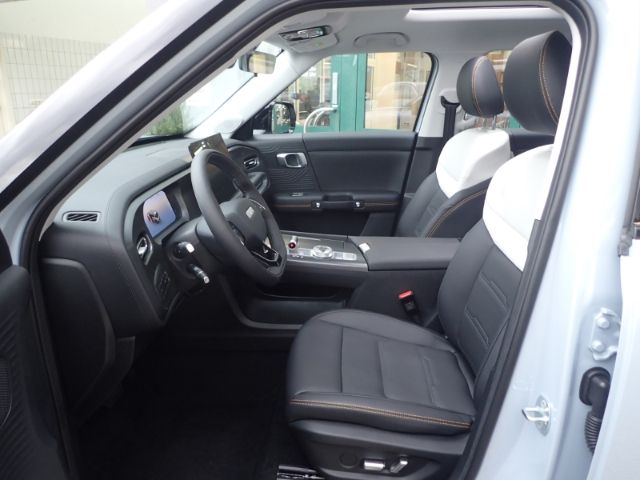 Fahrzeugabbildung BAIC BJ30 4WD HEV El. Panodach Leder digitales Cockpi