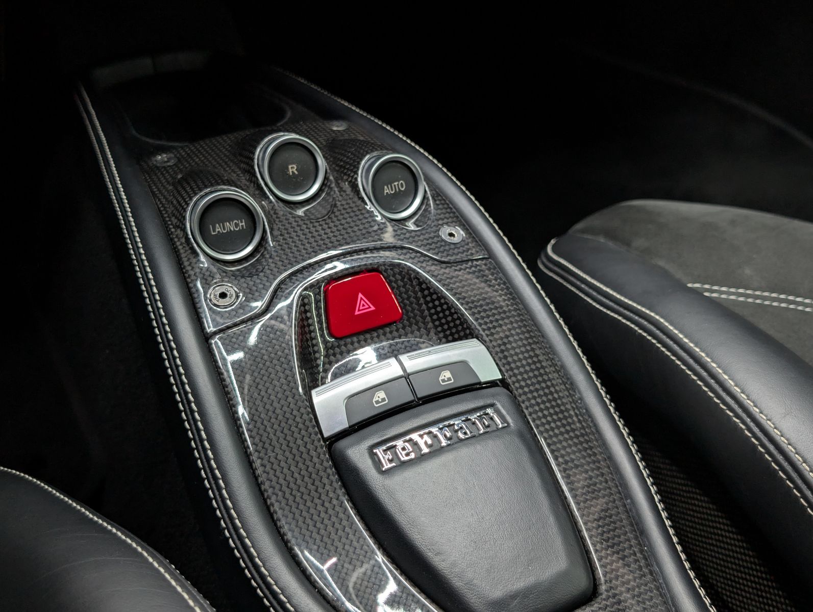 Fahrzeugabbildung Ferrari 458 Italia Racing Seats Carbon CRPK F1 CAM 20"