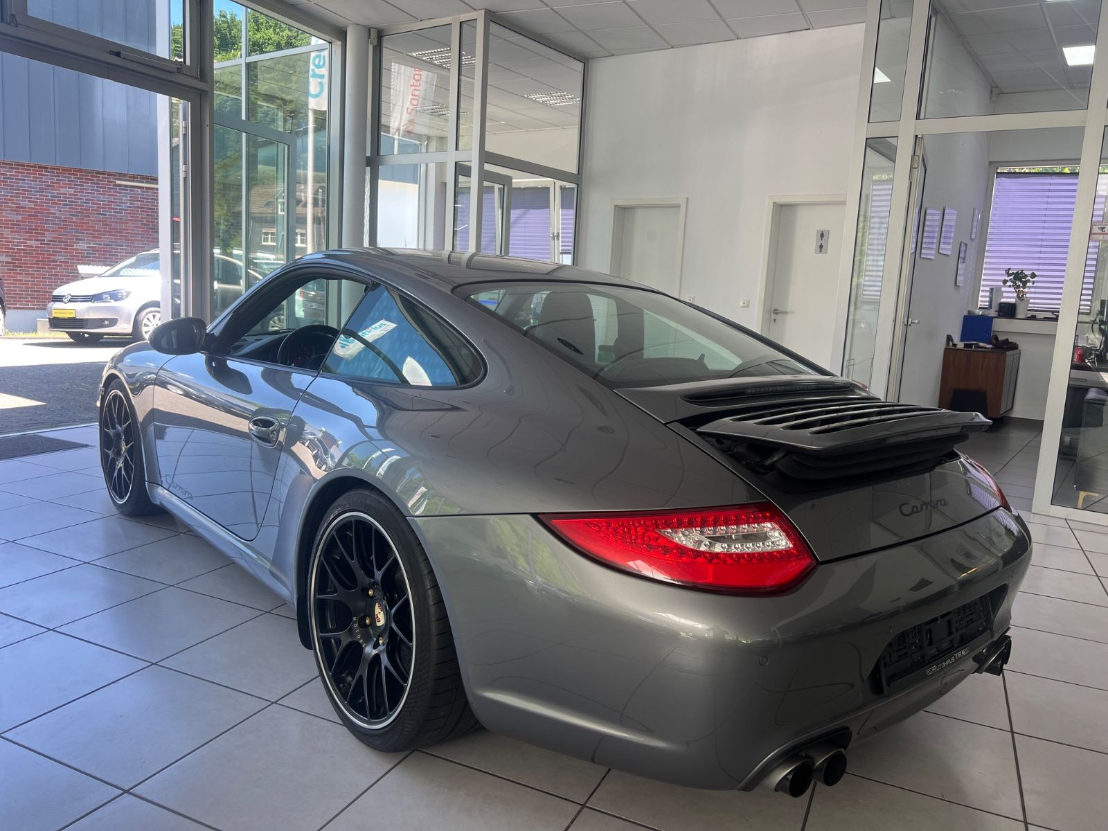 Fahrzeugabbildung Porsche 911 Carrera Coupe