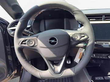 Fotografie 11 des Opel Corsa F AT GS Kamera Sitz-/Lenkradheizung
