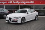 Alfa Romeo Giulia 2.2 Super LED Navi Tempomat PDC Klimaaut. - Alfa Romeo: Weiß