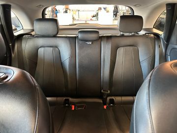 Mercedes-Benz B 200 *Kamera*PDC*Leder*Keyless*Navi*