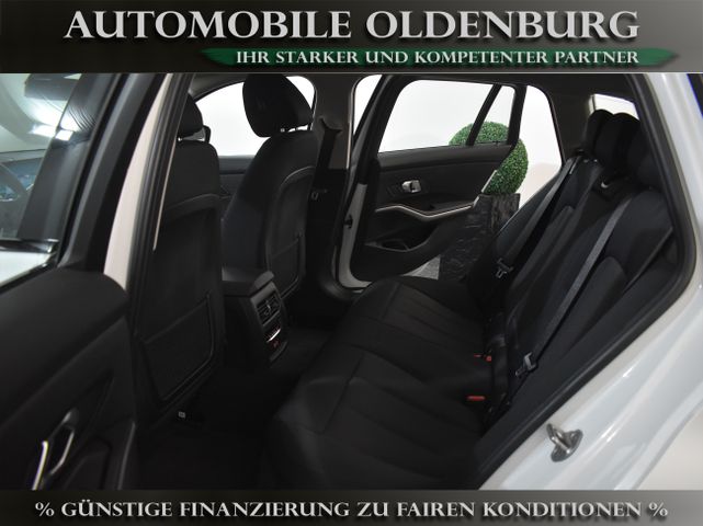 BMW 320 d xDrive *DriveAss*Curved*LiveCP+*MJ23*LED*