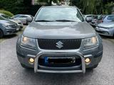 Suzuki Grand Vitara 2.0 Automatik - gebrauchte Suzuki Grand Vitara aus dem Jahr 2005