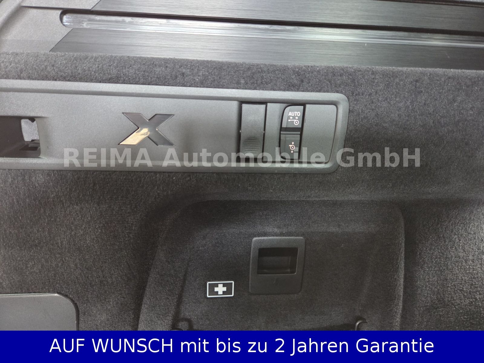 Fahrzeugabbildung BMW X5 M50 i, Laser, ACC, Pano, B&W Sound