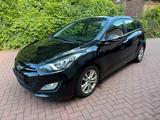 Hyundai i30 cw Style 1,6 Benzin /Automatik/Tüv Neu - Hyundai i30: Cw Style