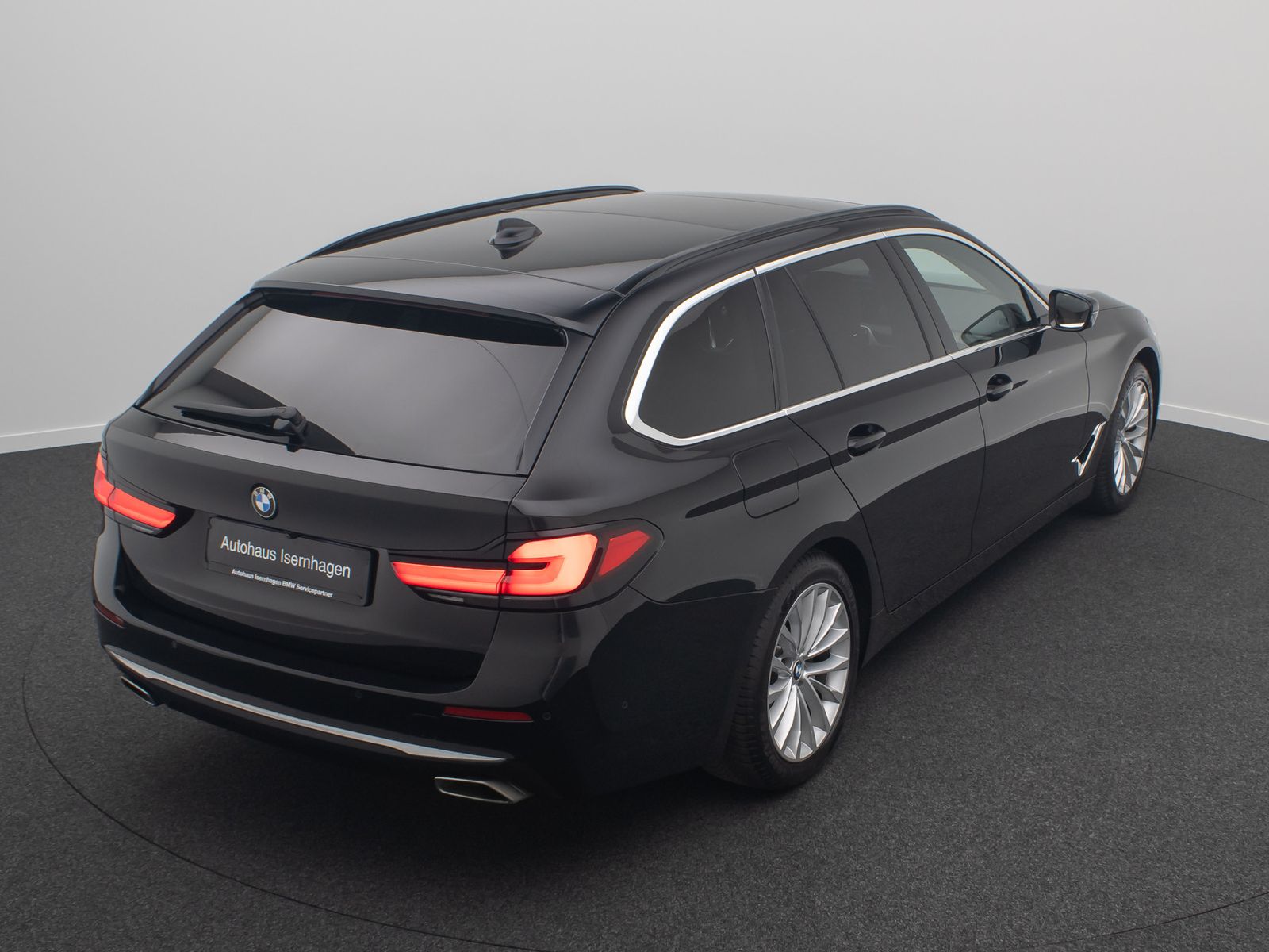 Fahrzeugabbildung BMW 520d Luxury Line DAB Kamera AHK 4xKlima Alarm