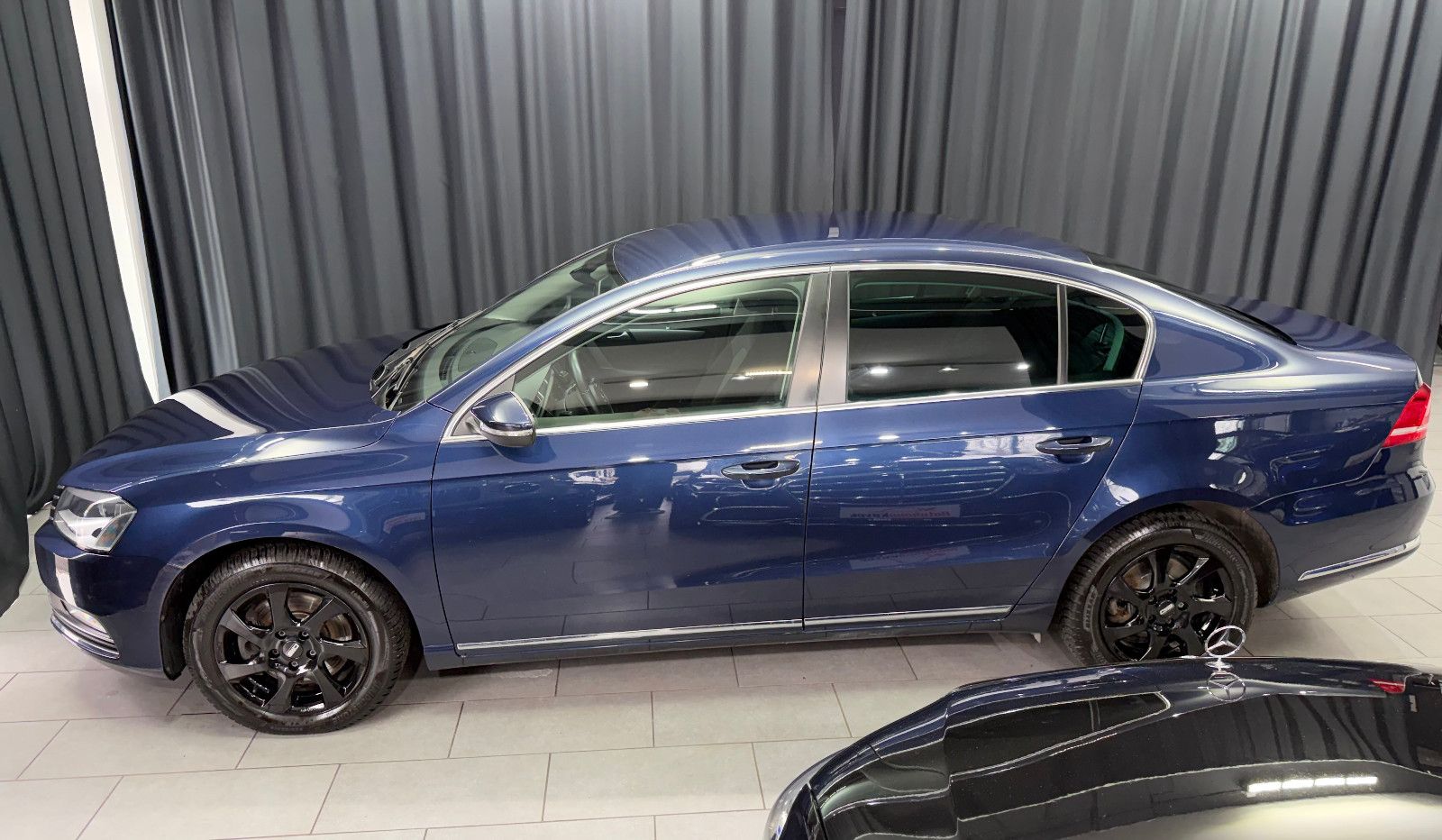 Fahrzeugabbildung Volkswagen Passat Lim. 2.0 TDI Comfortline|PDC|NAVI|AHK