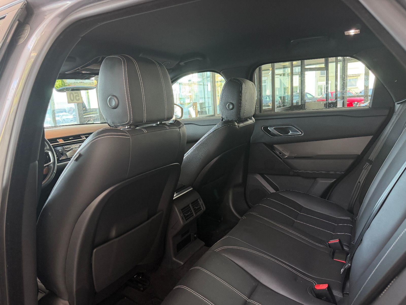 Fahrzeugabbildung Land Rover Range Rover Velar/360*KAM/LED/APPLE/LEDER/