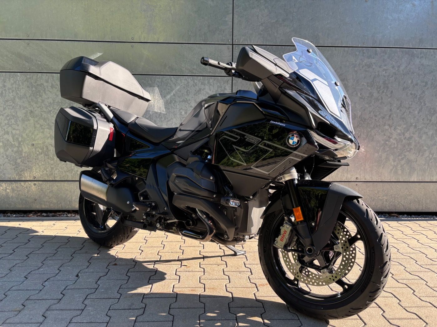 Fahrzeugabbildung BMW R 1300 RT 4 Pakete