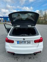 BMW 340i xDrive Touring M Sport Shadow Non OPF - weiße BMW 340