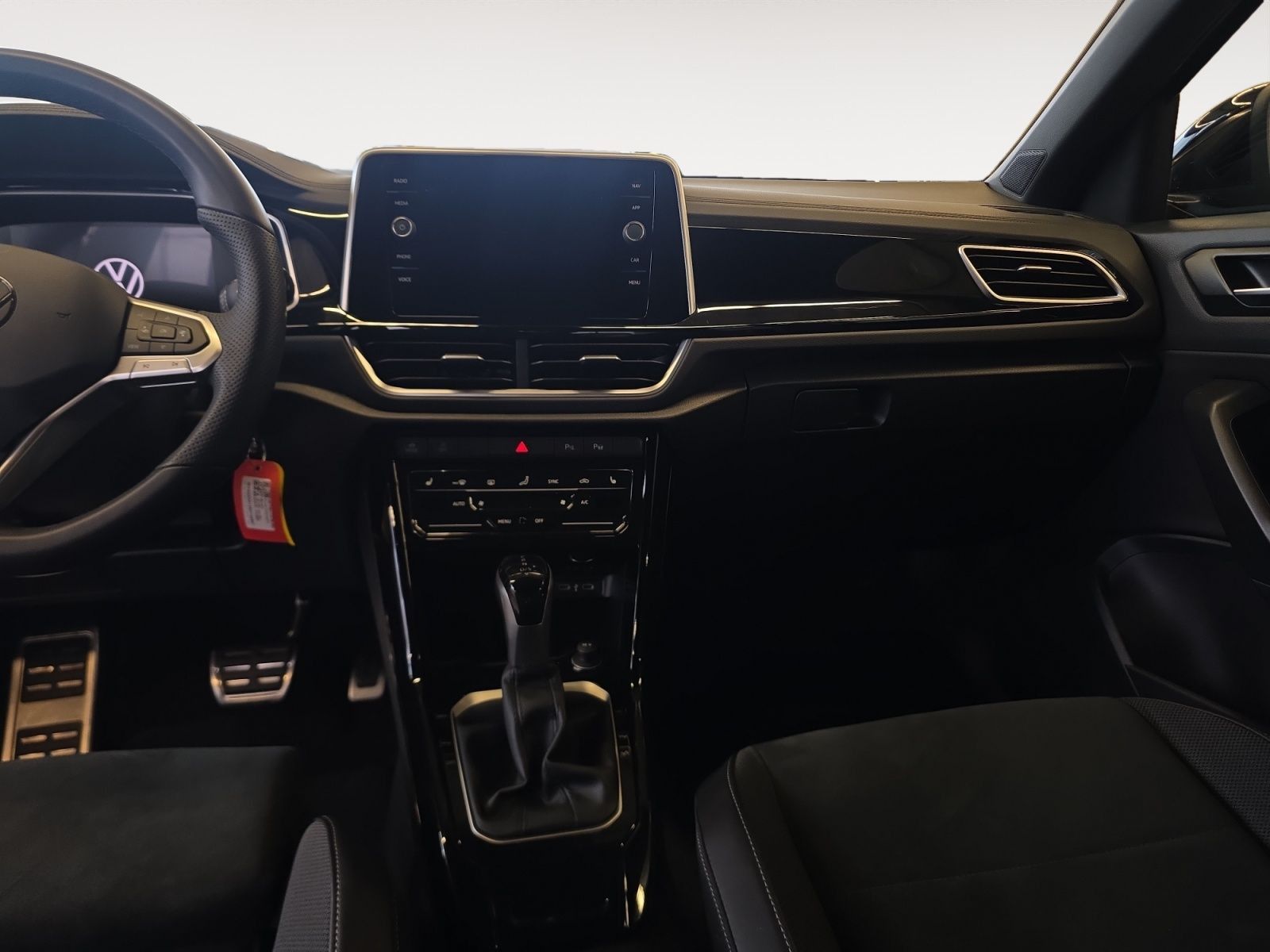 Volkswagen T-Roc - Bild 12