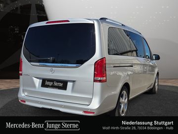 Mercedes V 220 - 6