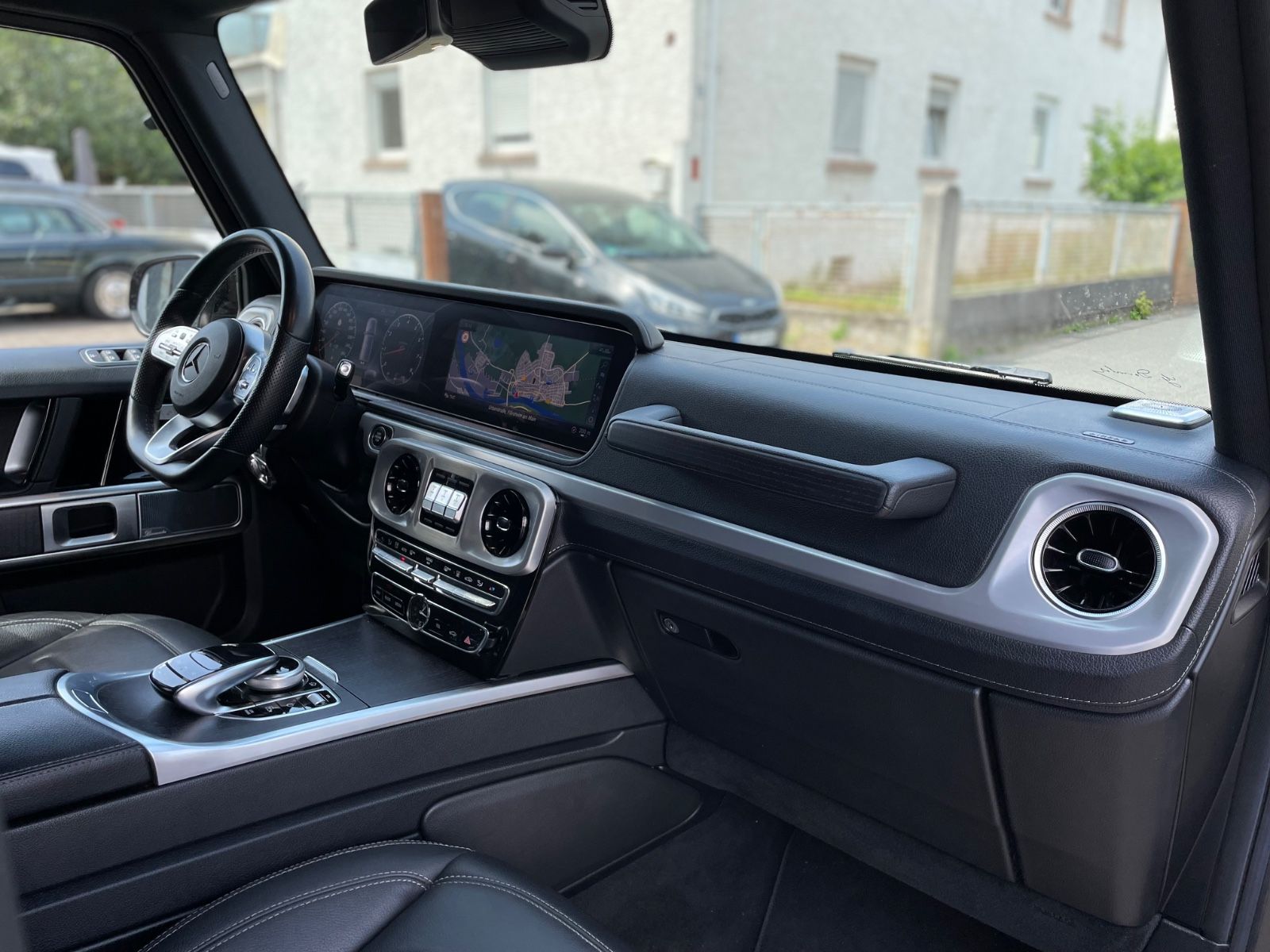 Fahrzeugabbildung Mercedes-Benz G 500 |Multibeam|Widescreen|Burmester|STHZ|22"