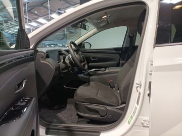 Hyundai TUCSON - 8