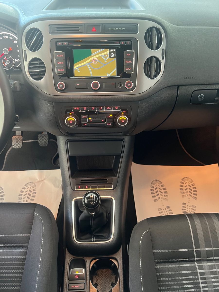 Fahrzeugabbildung Volkswagen Tiguan Lounge Sport & Style BMT * 1.HAND *