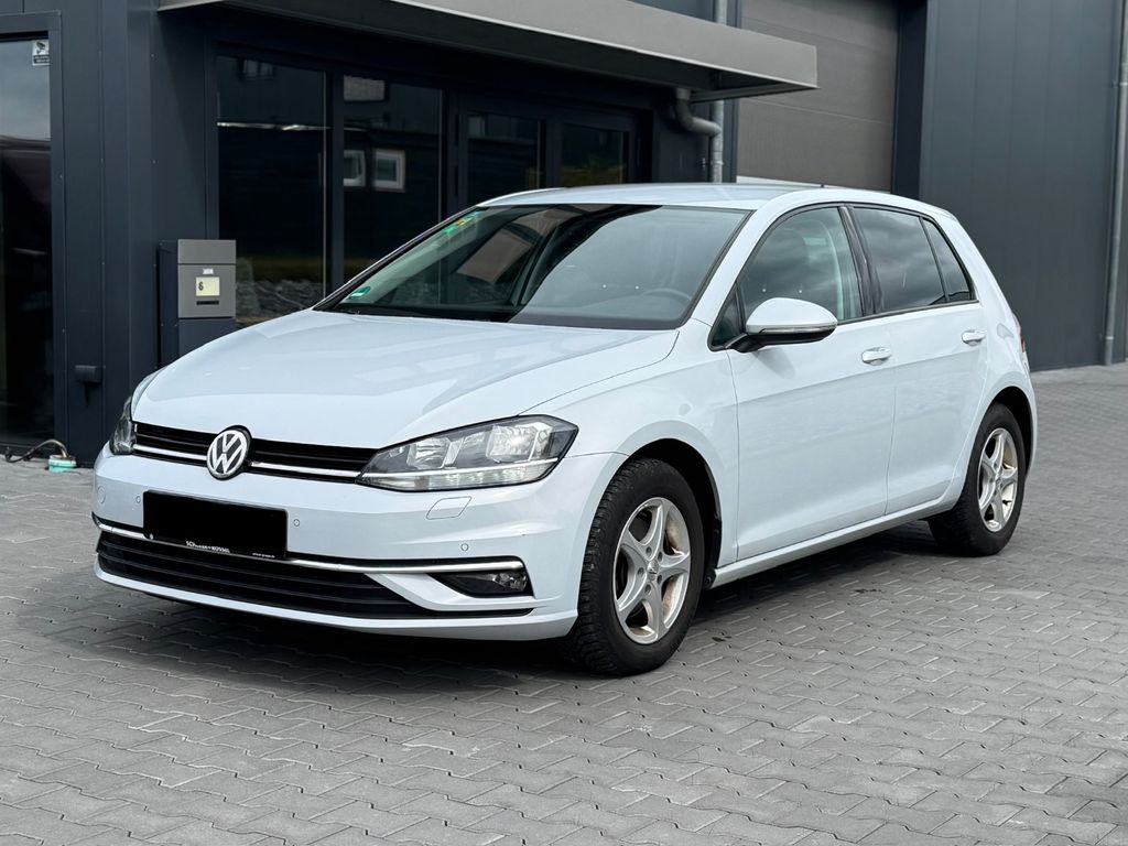 Image of Volkswagen Golf