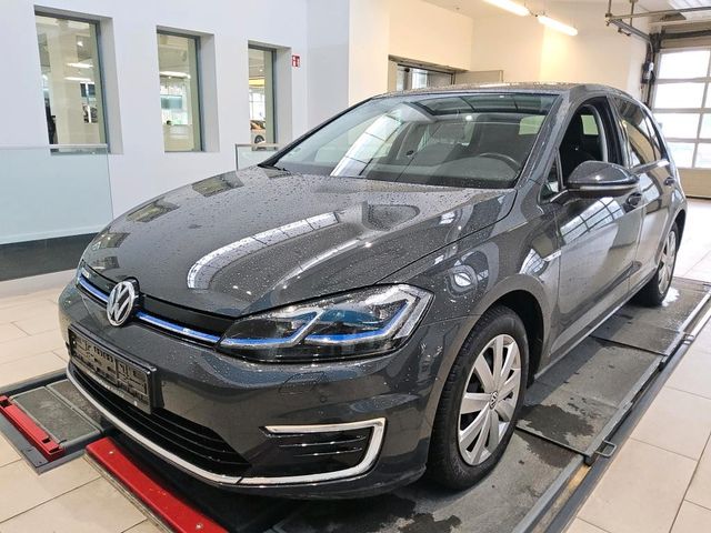 Volkswagen E-Golf VII/NAVI/ACC+/ASSIS/WRMPE/KAMERA/LED/SHZ/