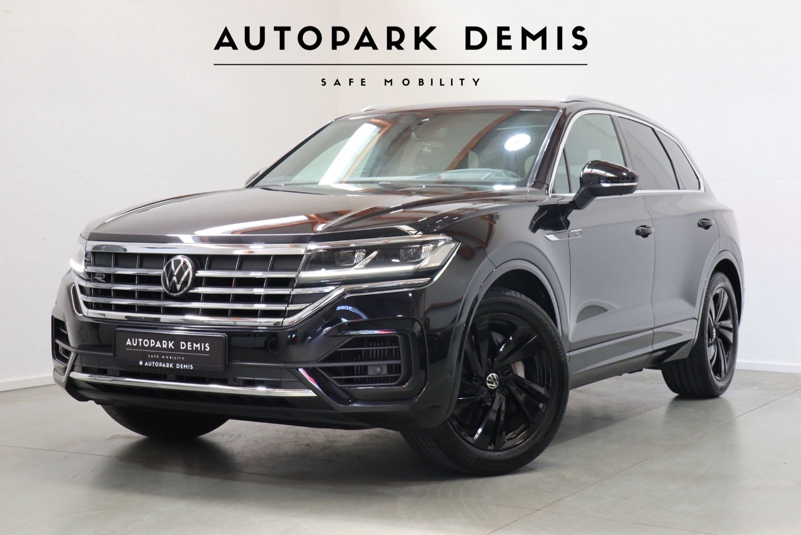 VW Touareg R-Line 4M/LUFT/AHK/PANO/HUD/ALLR.LENKUNG