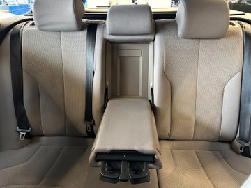 Volkswagen Passat Variant Comfortline *AHK*Klima*SHZ*PDC*