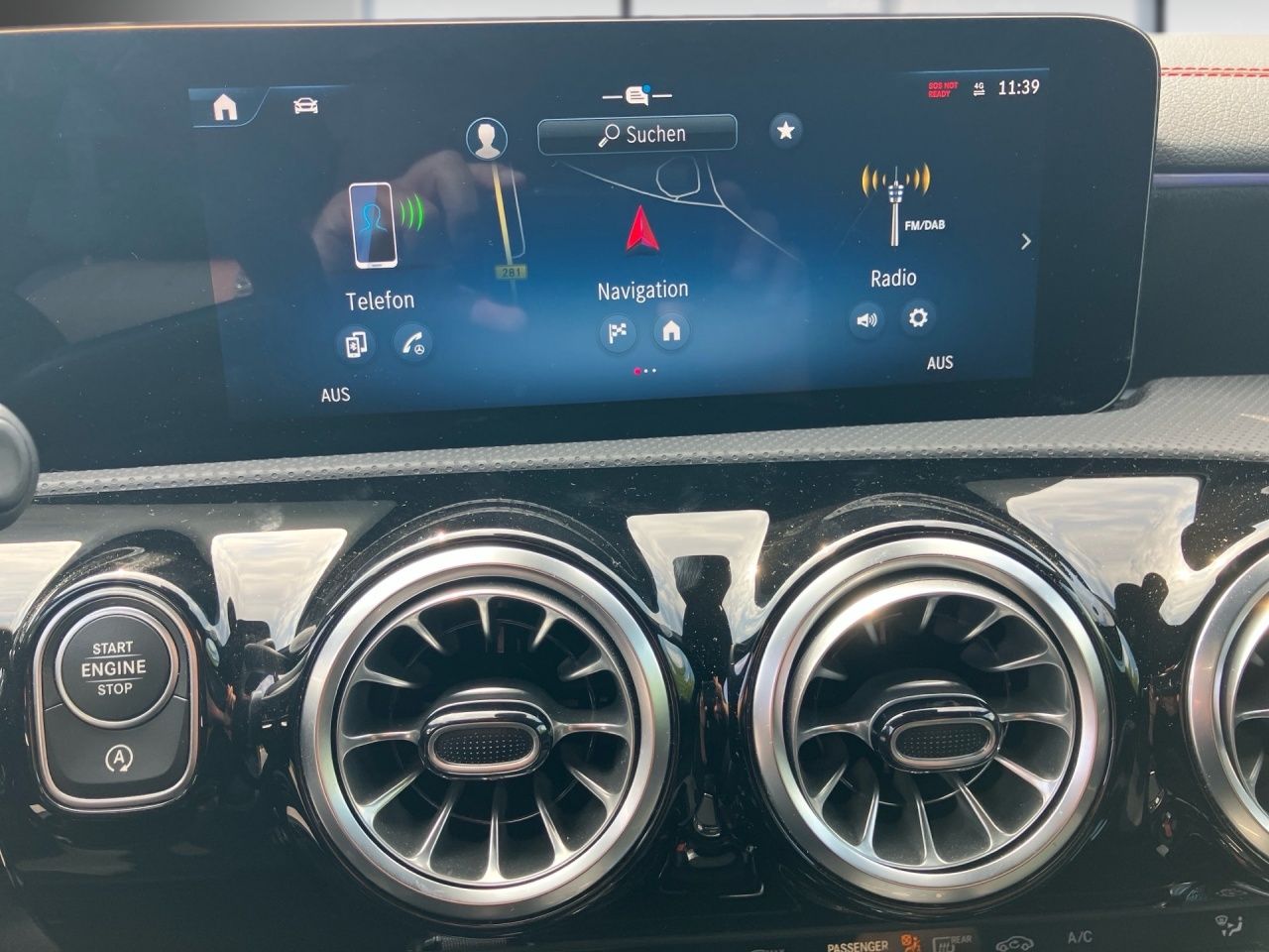 Fahrzeugabbildung Mercedes-Benz CLA 180 SB AMG+NIGHT+AHK+LENKRADHEIZ+AMBIENTE+