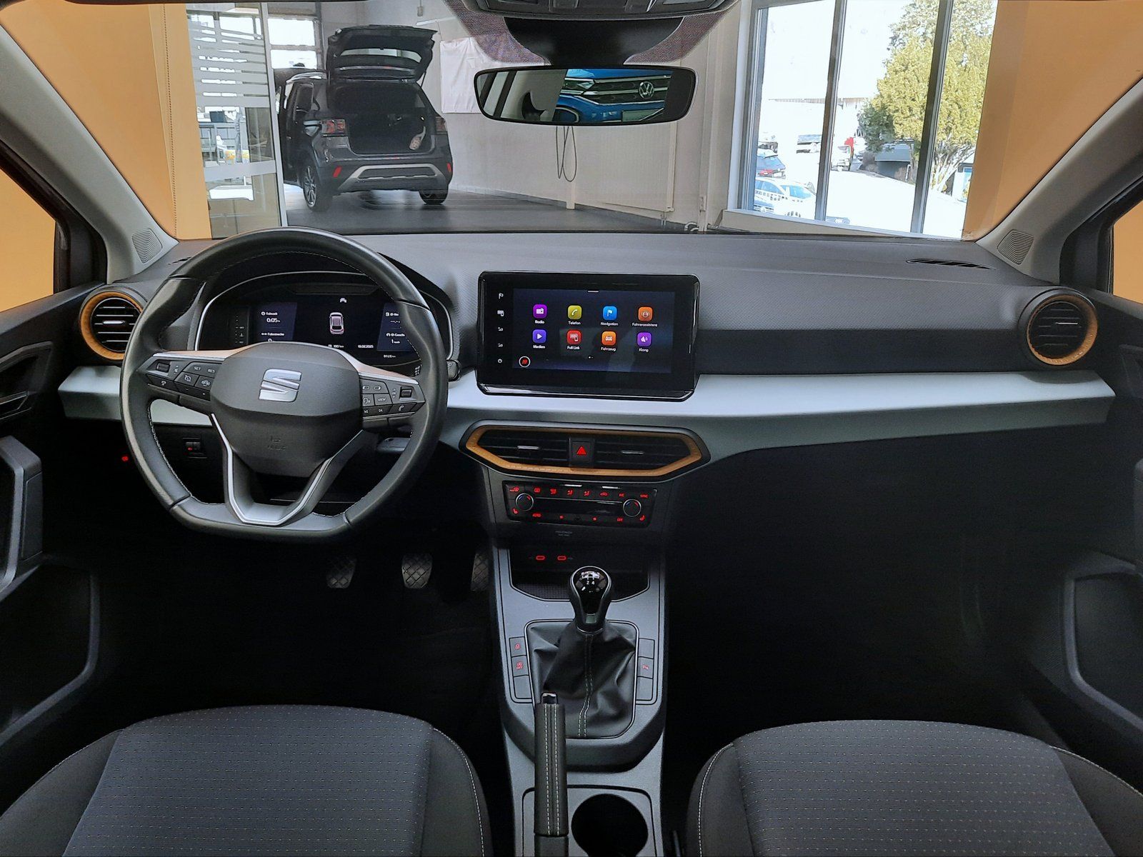 Fahrzeugabbildung SEAT Ibiza Style TSI *Navi*Cam*LED*Sitzhzg*Einparkh*