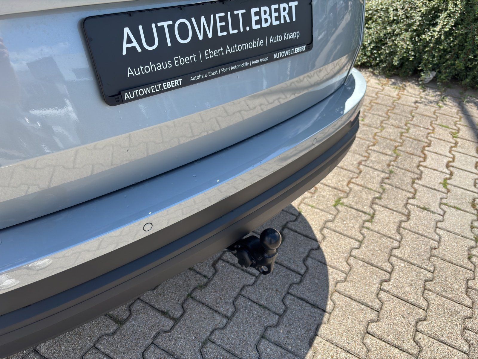 Fahrzeugabbildung SKODA Karoq Balance 1,5 TSI DSG ACC+AHK+MATRIX+KAMERA