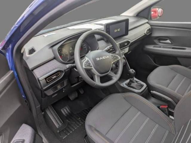 Fahrzeugabbildung Dacia Sandero Stepway Expression TCe 90 CVT