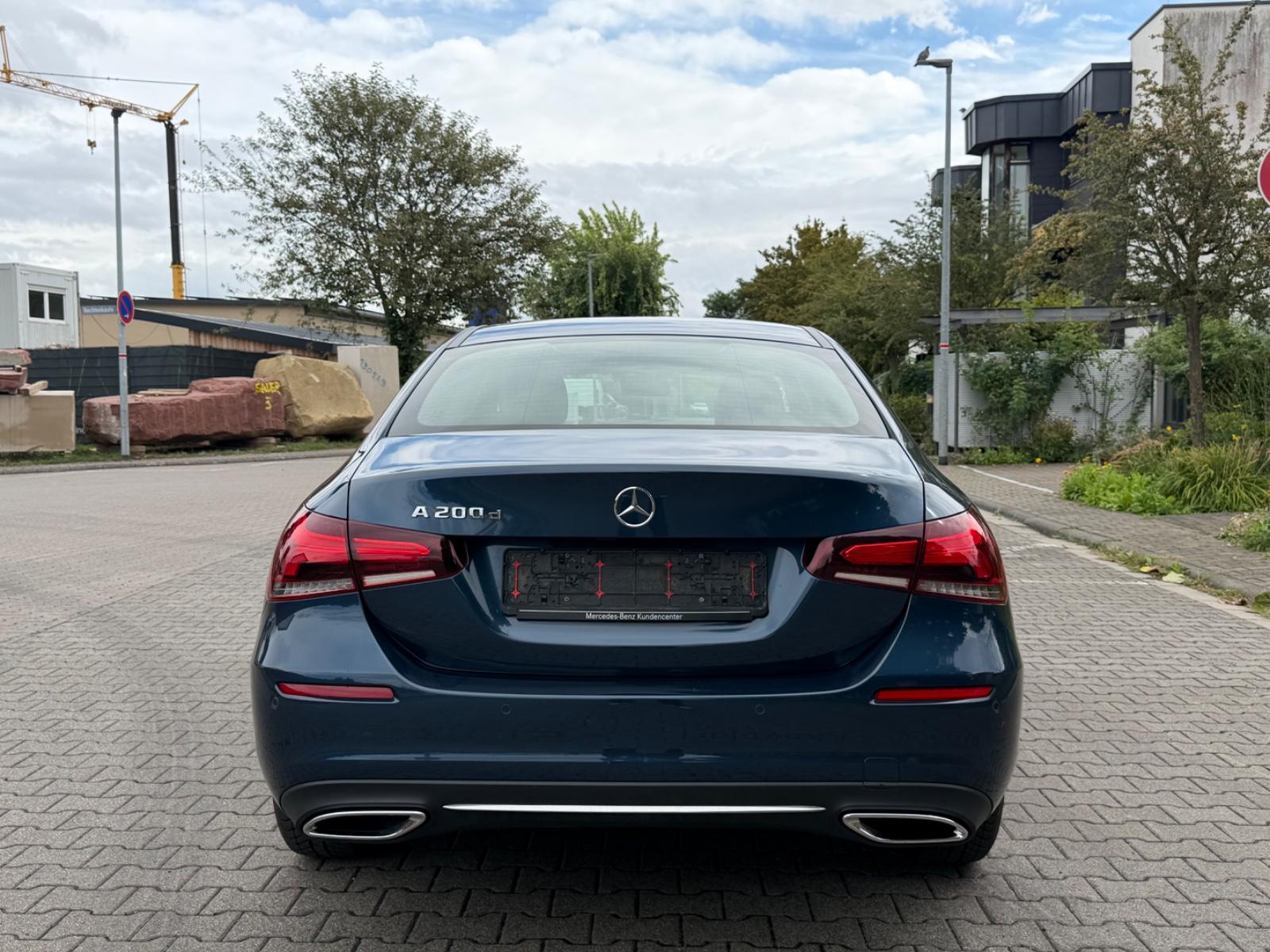 Mercedes-Benz A 200