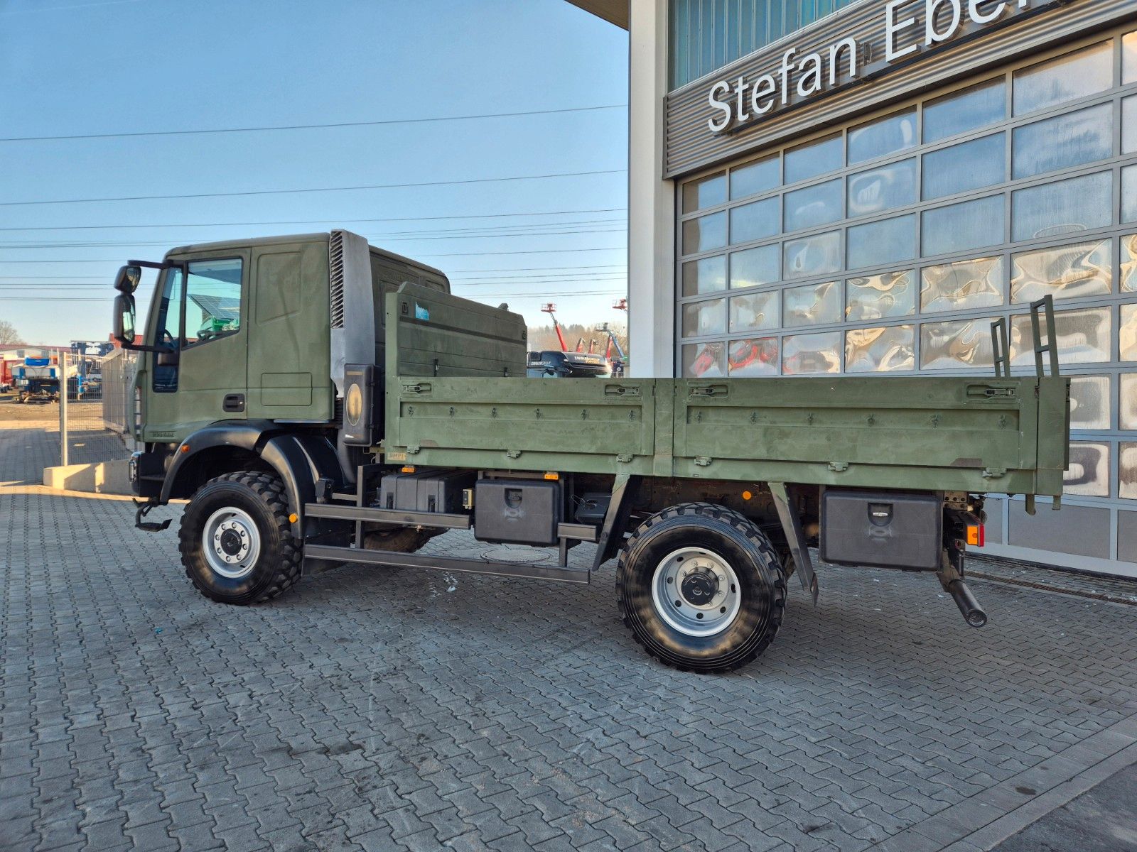 Fahrzeugabbildung Iveco Eurocargo 100E22 4x4 Pritsche