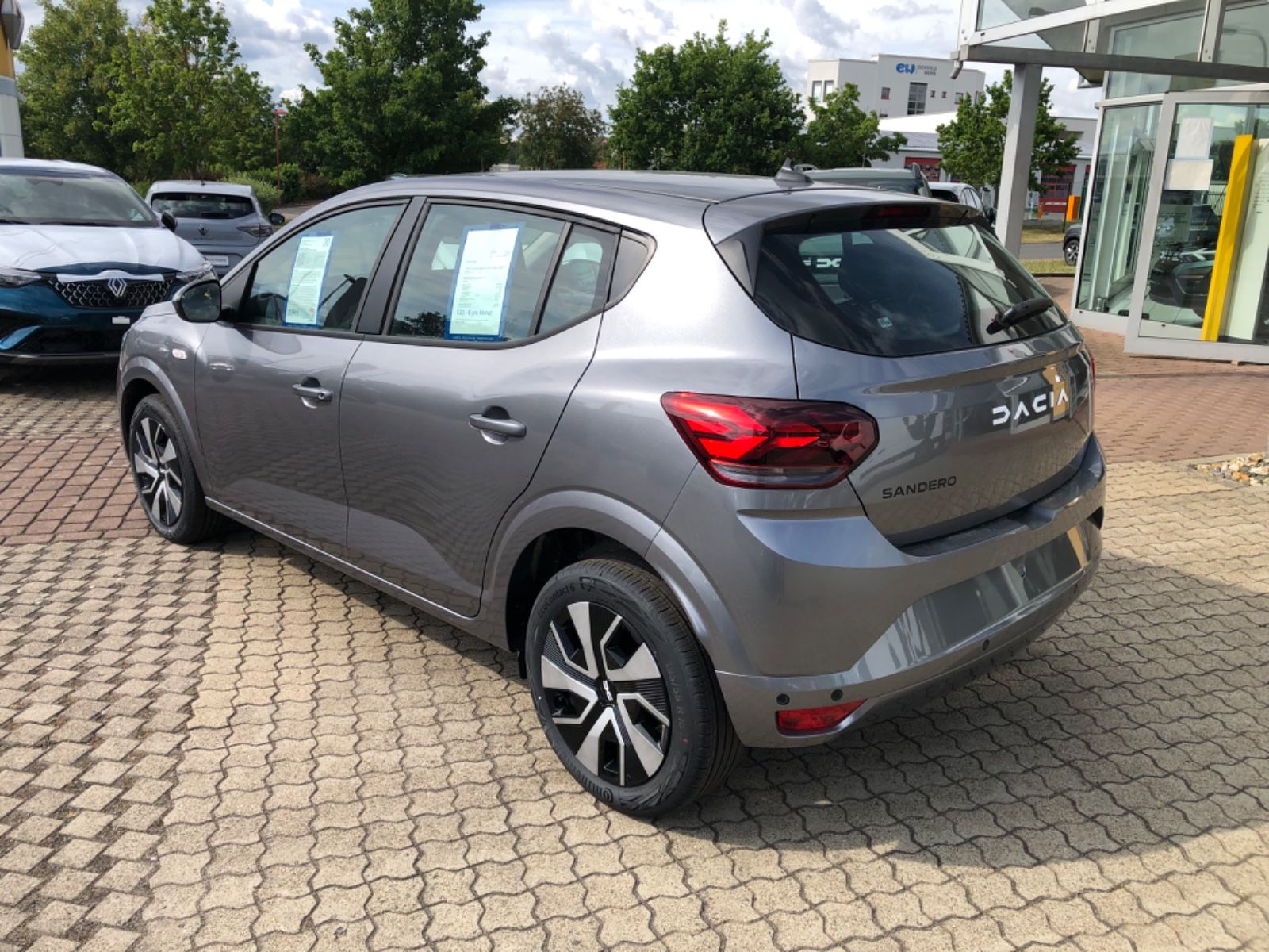 Dacia Sandero - Bild 12