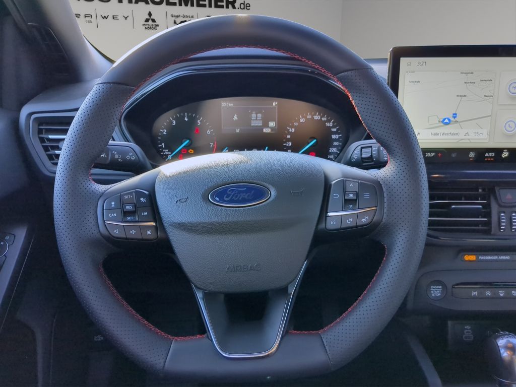 Fahrzeugabbildung Ford Focus Turnier ST-Line 1.0 Ecoboost